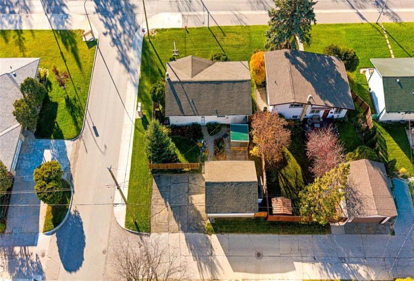 227 Dunkirk, 4 Bedroom Bedrooms, 13 Room Rooms,2 BathroomBathrooms,Residential,For Sale,Dunkirk,0