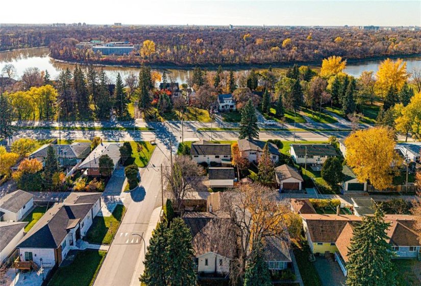 227 Dunkirk, 4 Bedroom Bedrooms, 13 Room Rooms,2 BathroomBathrooms,Residential,For Sale,Dunkirk,0