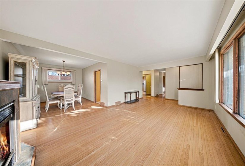 227 Dunkirk, 4 Bedroom Bedrooms, 13 Room Rooms,2 BathroomBathrooms,Residential,For Sale,Dunkirk,0