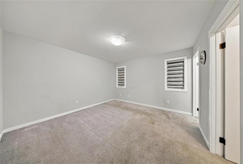 79 Lloyd McKinnon, 4 Bedroom Bedrooms, 13 Room Rooms,2 BathroomBathrooms,Residential,For Sale,Lloyd McKinnon,0