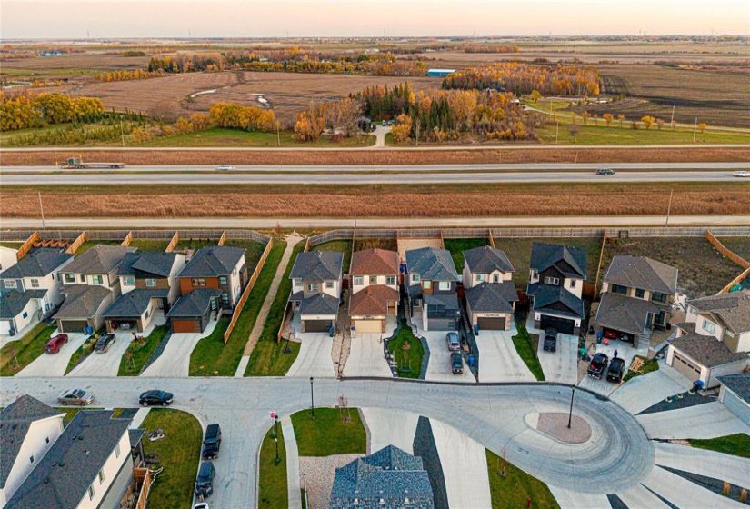 79 Lloyd McKinnon, 4 Bedroom Bedrooms, 13 Room Rooms,2 BathroomBathrooms,Residential,For Sale,Lloyd McKinnon,0