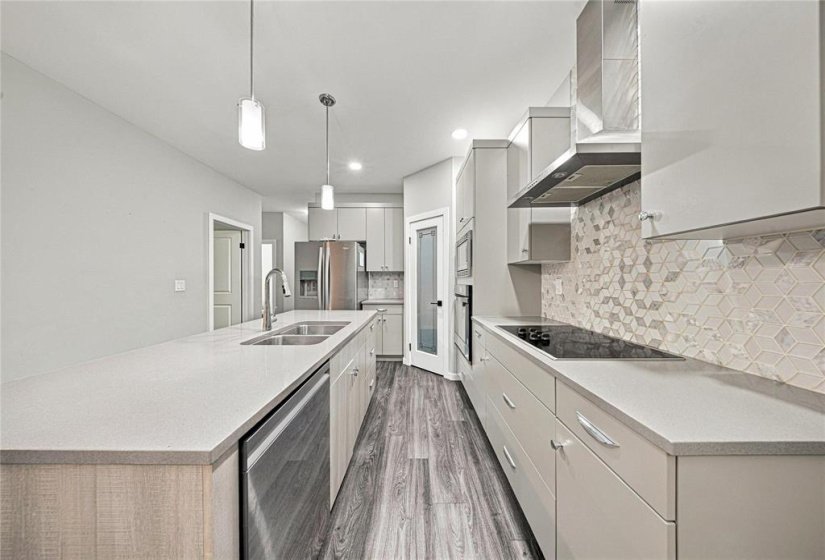 79 Lloyd McKinnon, 4 Bedroom Bedrooms, 13 Room Rooms,2 BathroomBathrooms,Residential,For Sale,Lloyd McKinnon,0