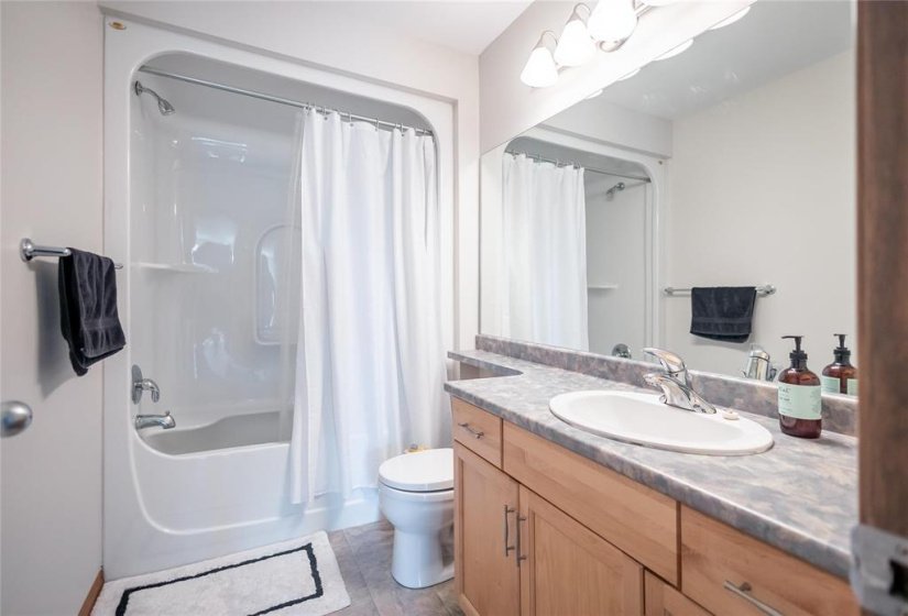 34 Phimister, 3 Bedroom Bedrooms, 17 Room Rooms,3 BathroomBathrooms,Residential,For Sale,Phimister,0
