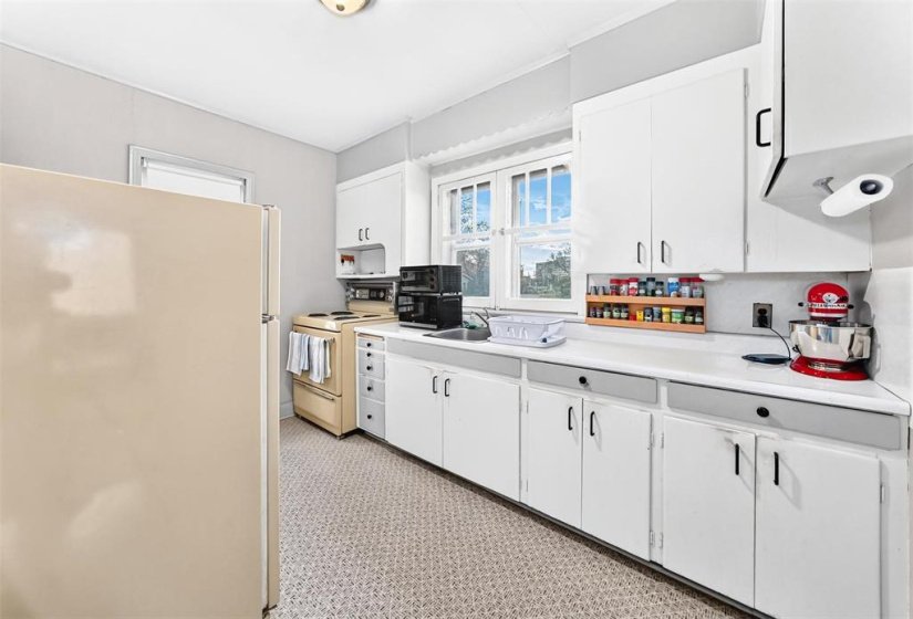 722 Argue, 2 Bedroom Bedrooms, 6 Room Rooms,1 BathroomBathrooms,Residential,For Sale,Argue,0