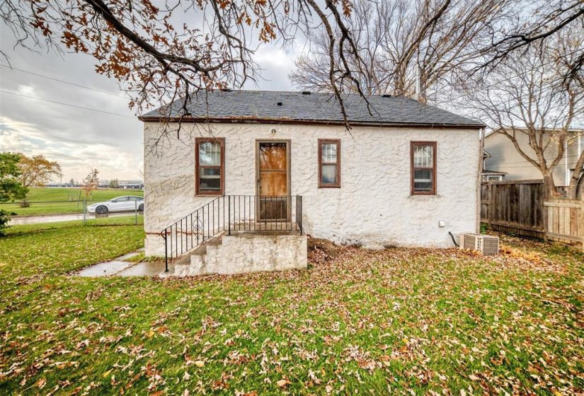 722 Argue, 2 Bedroom Bedrooms, 6 Room Rooms,1 BathroomBathrooms,Residential,For Sale,Argue,0