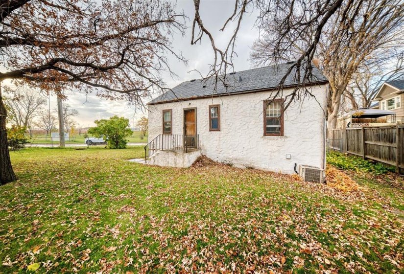 722 Argue, 2 Bedroom Bedrooms, 6 Room Rooms,1 BathroomBathrooms,Residential,For Sale,Argue,0