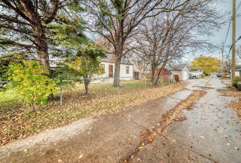 722 Argue, 2 Bedroom Bedrooms, 6 Room Rooms,1 BathroomBathrooms,Residential,For Sale,Argue,0