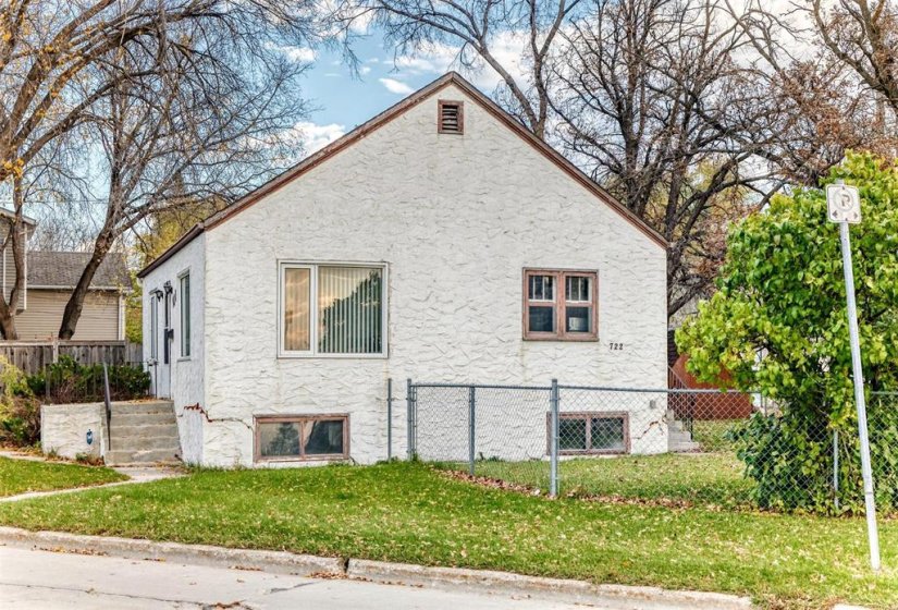722 Argue, 2 Bedroom Bedrooms, 6 Room Rooms,1 BathroomBathrooms,Residential,For Sale,Argue,0