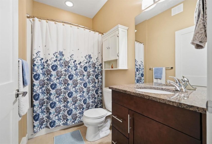 104 Sandrington, 2 Bedroom Bedrooms, 10 Room Rooms,2 BathroomBathrooms,Condominium,For Sale,Sandrington,0