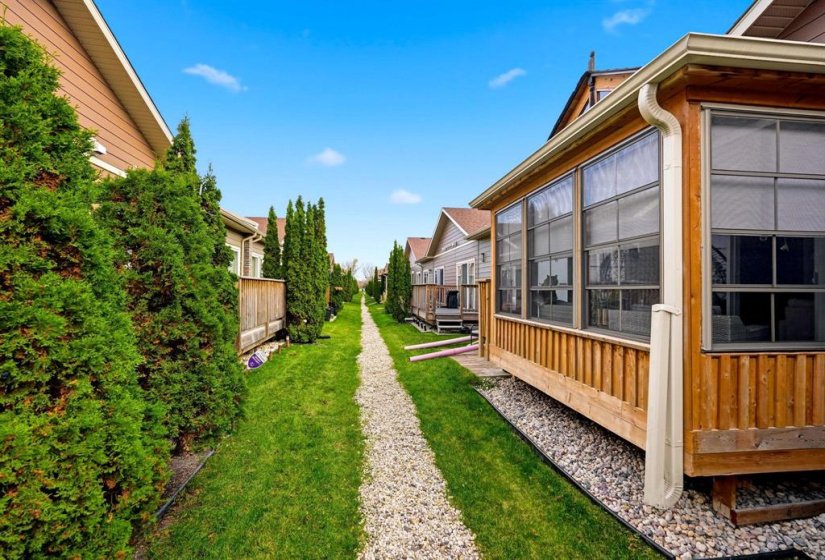 104 Sandrington, 2 Bedroom Bedrooms, 10 Room Rooms,2 BathroomBathrooms,Condominium,For Sale,Sandrington,0
