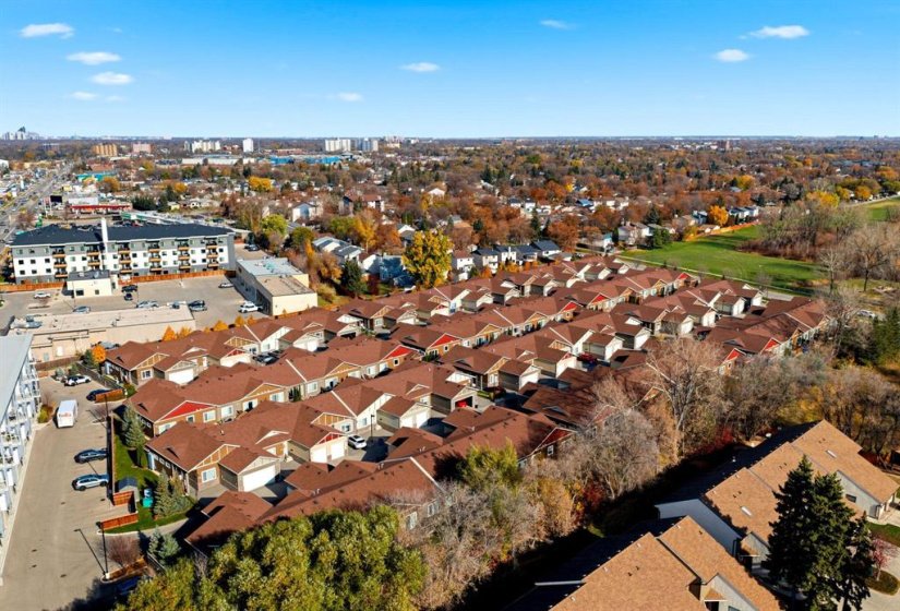 104 Sandrington, 2 Bedroom Bedrooms, 10 Room Rooms,2 BathroomBathrooms,Condominium,For Sale,Sandrington,0