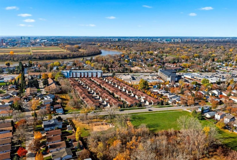 104 Sandrington, 2 Bedroom Bedrooms, 10 Room Rooms,2 BathroomBathrooms,Condominium,For Sale,Sandrington,0