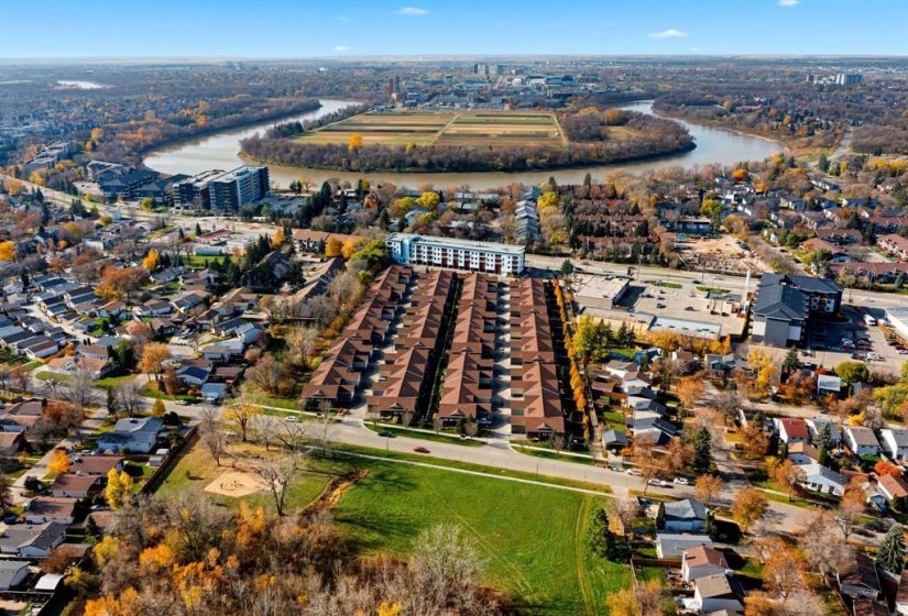 104 Sandrington, 2 Bedroom Bedrooms, 10 Room Rooms,2 BathroomBathrooms,Condominium,For Sale,Sandrington,0