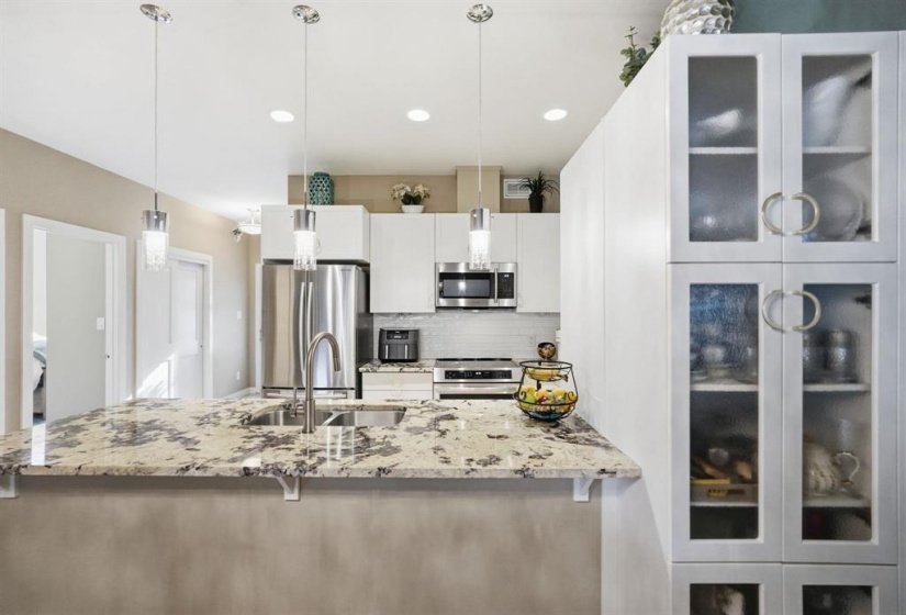 104 Sandrington, 2 Bedroom Bedrooms, 10 Room Rooms,2 BathroomBathrooms,Condominium,For Sale,Sandrington,0