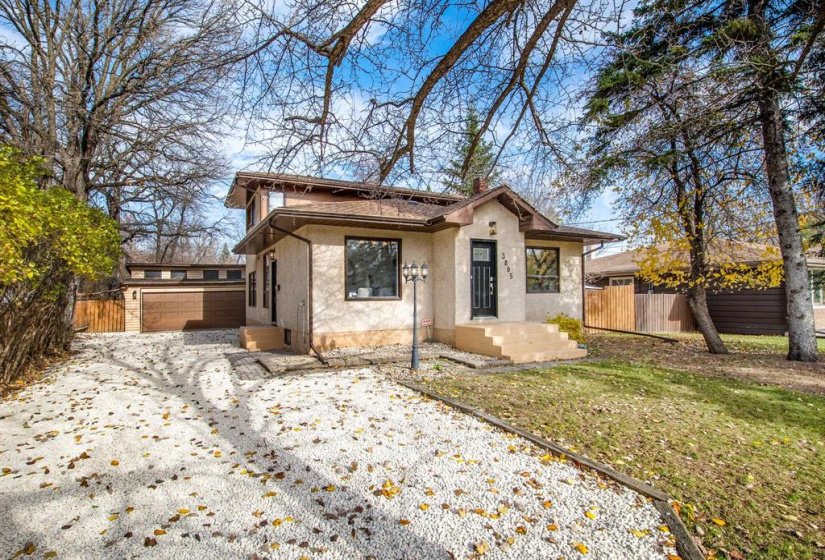3805 Batchelor, 4 Bedroom Bedrooms, 14 Room Rooms,3 BathroomBathrooms,Residential,For Sale,Batchelor,0