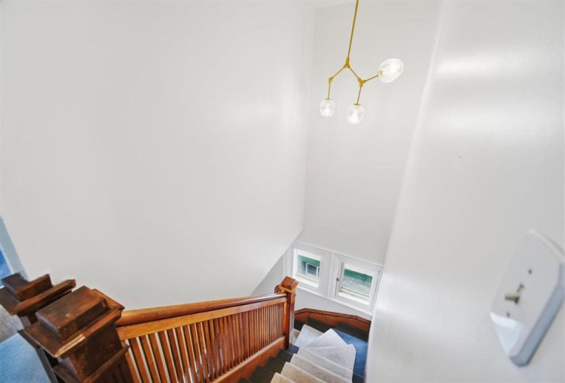 477 Gertrude, 6 Bedroom Bedrooms, 13 Room Rooms,2 BathroomBathrooms,Residential,For Sale,Gertrude,0