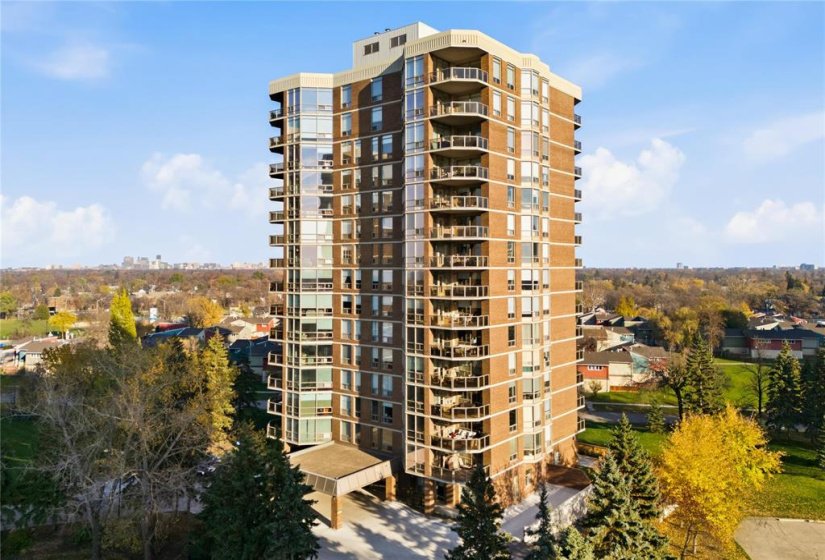 180 Tuxedo, 2 Bedroom Bedrooms, 9 Room Rooms,2 BathroomBathrooms,Condominium,For Sale,Tuxedo,0