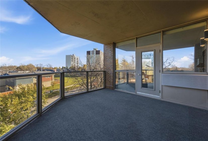 180 Tuxedo, 2 Bedroom Bedrooms, 9 Room Rooms,2 BathroomBathrooms,Condominium,For Sale,Tuxedo,0