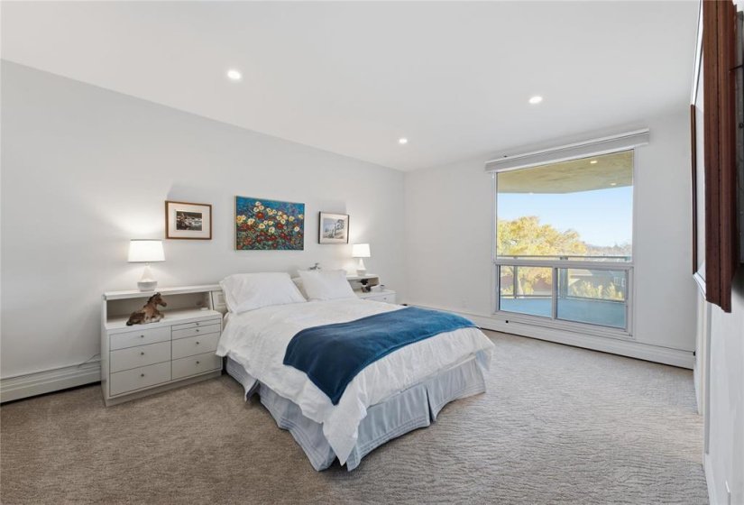 180 Tuxedo, 2 Bedroom Bedrooms, 9 Room Rooms,2 BathroomBathrooms,Condominium,For Sale,Tuxedo,0