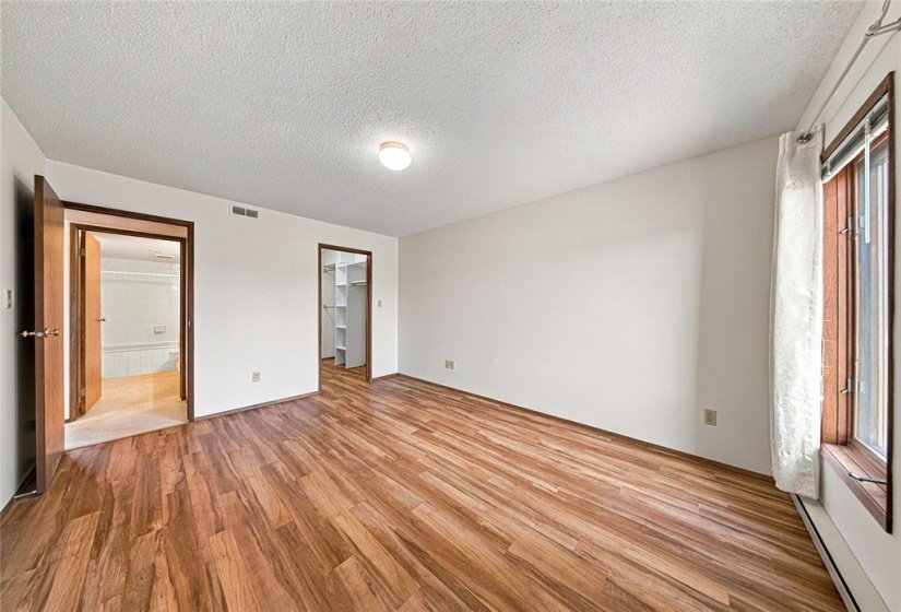 70 Dunkirk, 2 Bedroom Bedrooms, 8 Room Rooms,2 BathroomBathrooms,Condominium,For Sale,Dunkirk,0