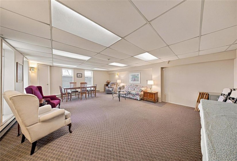 70 Dunkirk, 2 Bedroom Bedrooms, 8 Room Rooms,2 BathroomBathrooms,Condominium,For Sale,Dunkirk,0