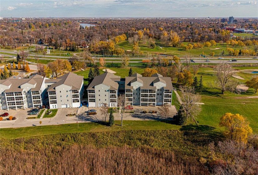 70 Dunkirk, 2 Bedroom Bedrooms, 8 Room Rooms,2 BathroomBathrooms,Condominium,For Sale,Dunkirk,0