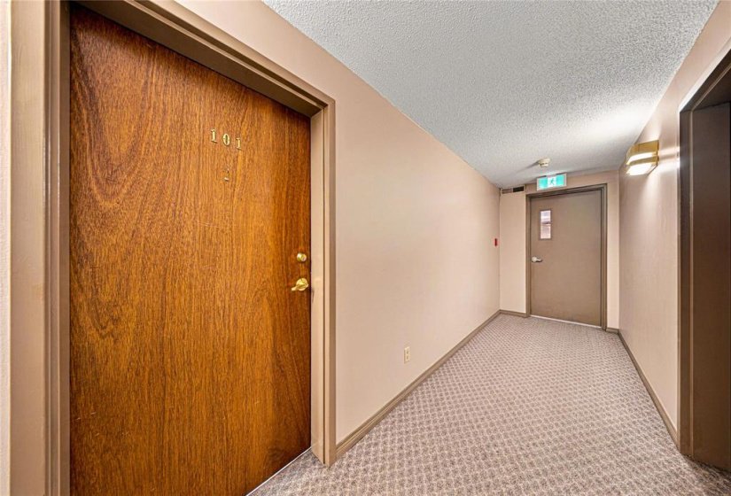 70 Dunkirk, 2 Bedroom Bedrooms, 8 Room Rooms,2 BathroomBathrooms,Condominium,For Sale,Dunkirk,0