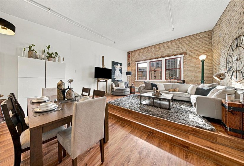 167 Bannatyne, 1 Bedroom Bedrooms, 7 Room Rooms,2 BathroomBathrooms,Condominium,For Sale,Bannatyne,0
