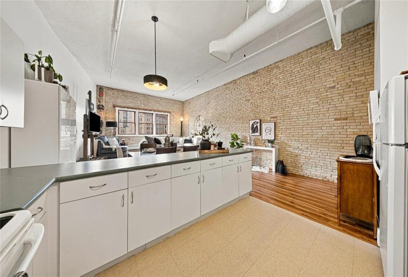 167 Bannatyne, 1 Bedroom Bedrooms, 7 Room Rooms,2 BathroomBathrooms,Condominium,For Sale,Bannatyne,0