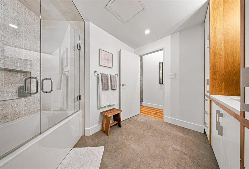 167 Bannatyne, 1 Bedroom Bedrooms, 7 Room Rooms,2 BathroomBathrooms,Condominium,For Sale,Bannatyne,0
