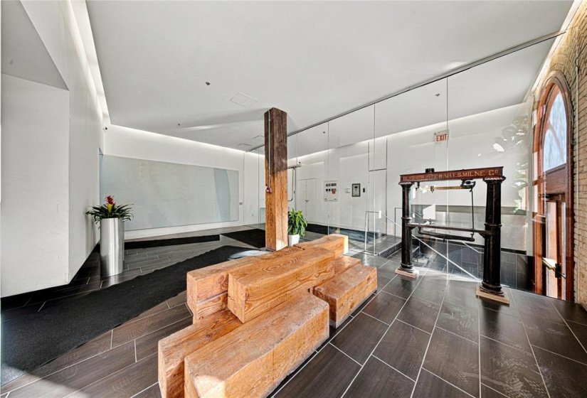 167 Bannatyne, 1 Bedroom Bedrooms, 7 Room Rooms,2 BathroomBathrooms,Condominium,For Sale,Bannatyne,0