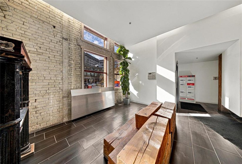 167 Bannatyne, 1 Bedroom Bedrooms, 7 Room Rooms,2 BathroomBathrooms,Condominium,For Sale,Bannatyne,0
