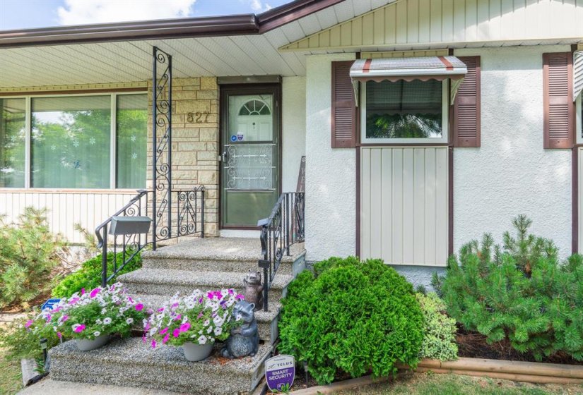 827 Peake, 3 Bedroom Bedrooms, 9 Room Rooms,2 BathroomBathrooms,Residential,For Sale,Peake,0
