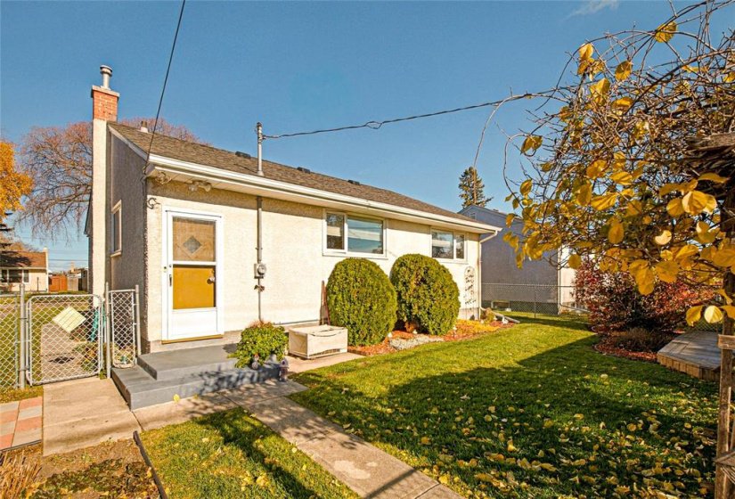 1218 Church, 3 Bedroom Bedrooms, 7 Room Rooms,1 BathroomBathrooms,Residential,For Sale,Church,0