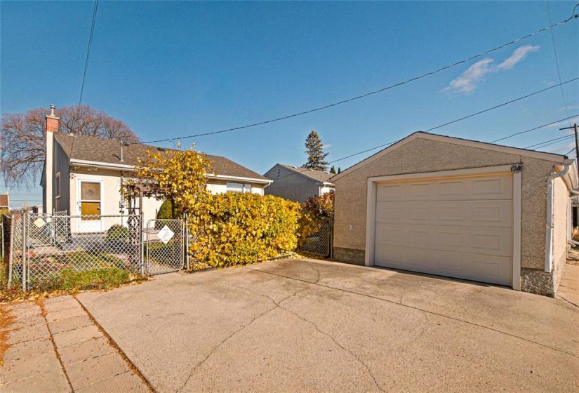 1218 Church, 3 Bedroom Bedrooms, 7 Room Rooms,1 BathroomBathrooms,Residential,For Sale,Church,0
