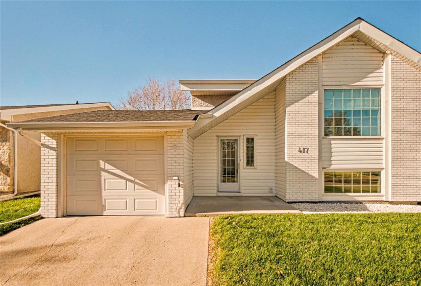 417 Burland, 4 Bedroom Bedrooms, 13 Room Rooms,2 BathroomBathrooms,Residential,For Sale,Burland,0