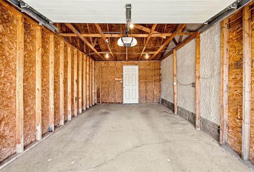 417 Burland, 4 Bedroom Bedrooms, 13 Room Rooms,2 BathroomBathrooms,Residential,For Sale,Burland,0