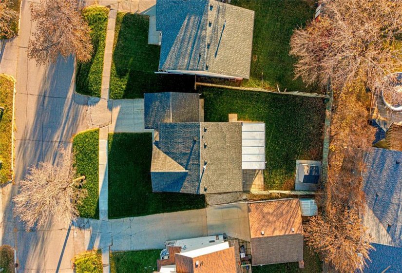 417 Burland, 4 Bedroom Bedrooms, 13 Room Rooms,2 BathroomBathrooms,Residential,For Sale,Burland,0
