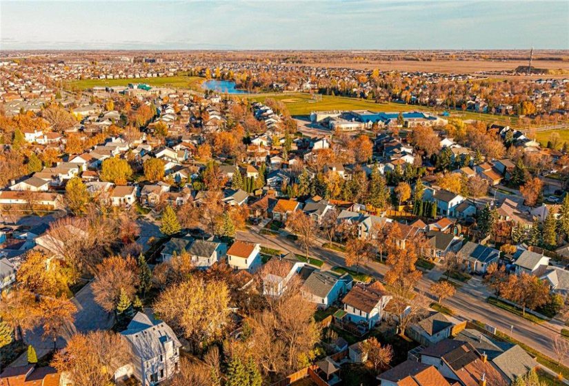 417 Burland, 4 Bedroom Bedrooms, 13 Room Rooms,2 BathroomBathrooms,Residential,For Sale,Burland,0