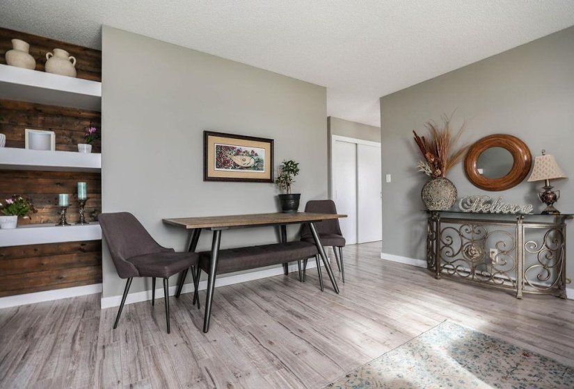 169 Southglen, 3 Bedroom Bedrooms, 13 Room Rooms,2 BathroomBathrooms,Residential,For Sale,Southglen,0