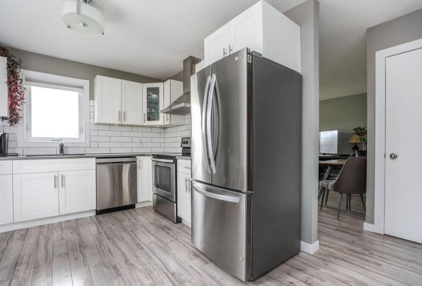 169 Southglen, 3 Bedroom Bedrooms, 13 Room Rooms,2 BathroomBathrooms,Residential,For Sale,Southglen,0