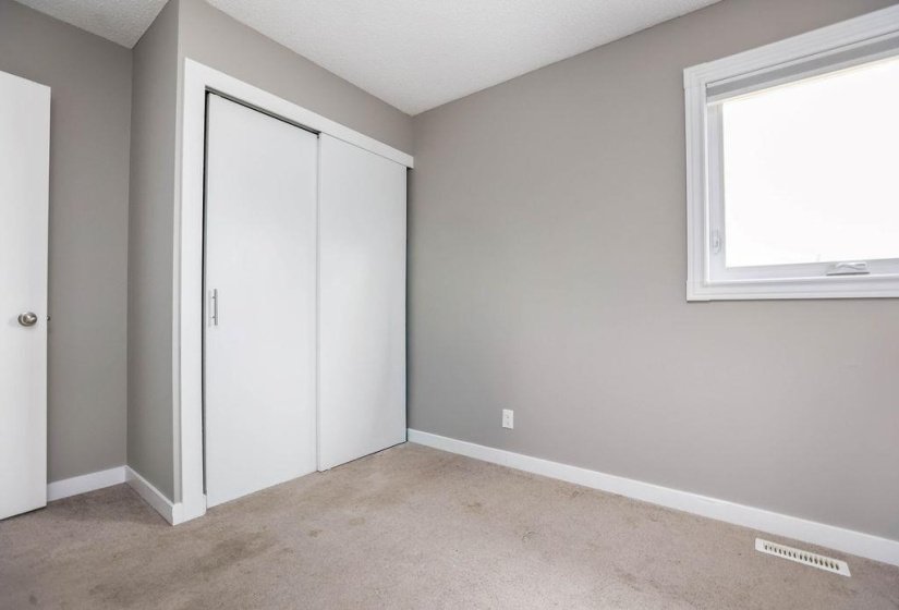 169 Southglen, 3 Bedroom Bedrooms, 13 Room Rooms,2 BathroomBathrooms,Residential,For Sale,Southglen,0