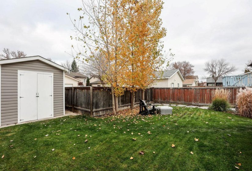 169 Southglen, 3 Bedroom Bedrooms, 13 Room Rooms,2 BathroomBathrooms,Residential,For Sale,Southglen,0