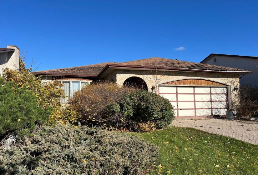 102 Ranchgrove, 3 Bedroom Bedrooms, 9 Room Rooms,2 BathroomBathrooms,Residential,For Sale,Ranchgrove,0