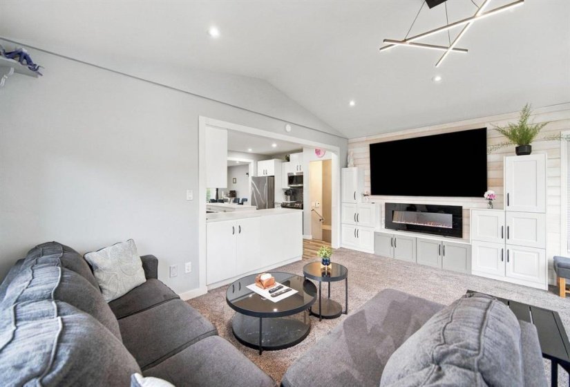 42 Monaco, 3 Bedroom Bedrooms, 10 Room Rooms,2 BathroomBathrooms,Residential,For Sale,Monaco,0