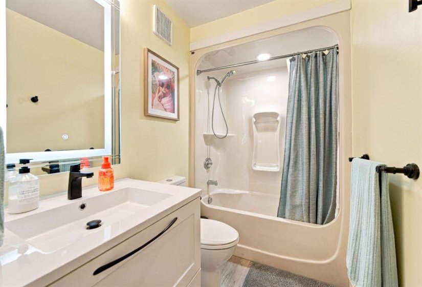 42 Monaco, 3 Bedroom Bedrooms, 10 Room Rooms,2 BathroomBathrooms,Residential,For Sale,Monaco,0