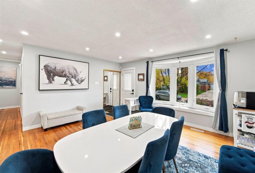42 Monaco, 3 Bedroom Bedrooms, 10 Room Rooms,2 BathroomBathrooms,Residential,For Sale,Monaco,0
