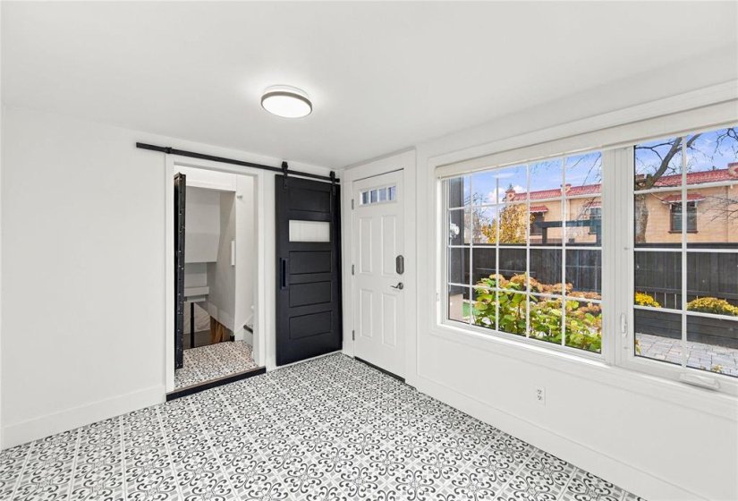 403 Niagara, 2 Bedroom Bedrooms, 9 Room Rooms,1 BathroomBathrooms,Residential,For Sale,Niagara,0