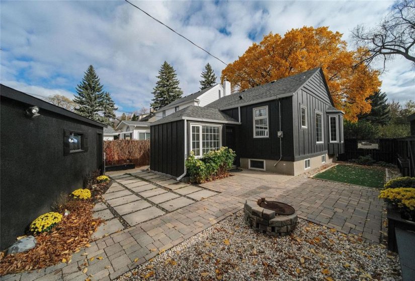 403 Niagara, 2 Bedroom Bedrooms, 9 Room Rooms,1 BathroomBathrooms,Residential,For Sale,Niagara,0