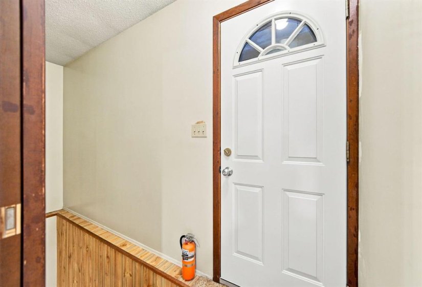 160 Larche, 3 Bedroom Bedrooms, 10 Room Rooms,2 BathroomBathrooms,Residential,For Sale,Larche,0